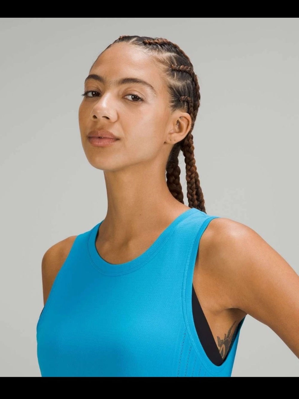 Lululemon Train to Be Tank Turquoise Tide
Crop Top Perforated Size 6